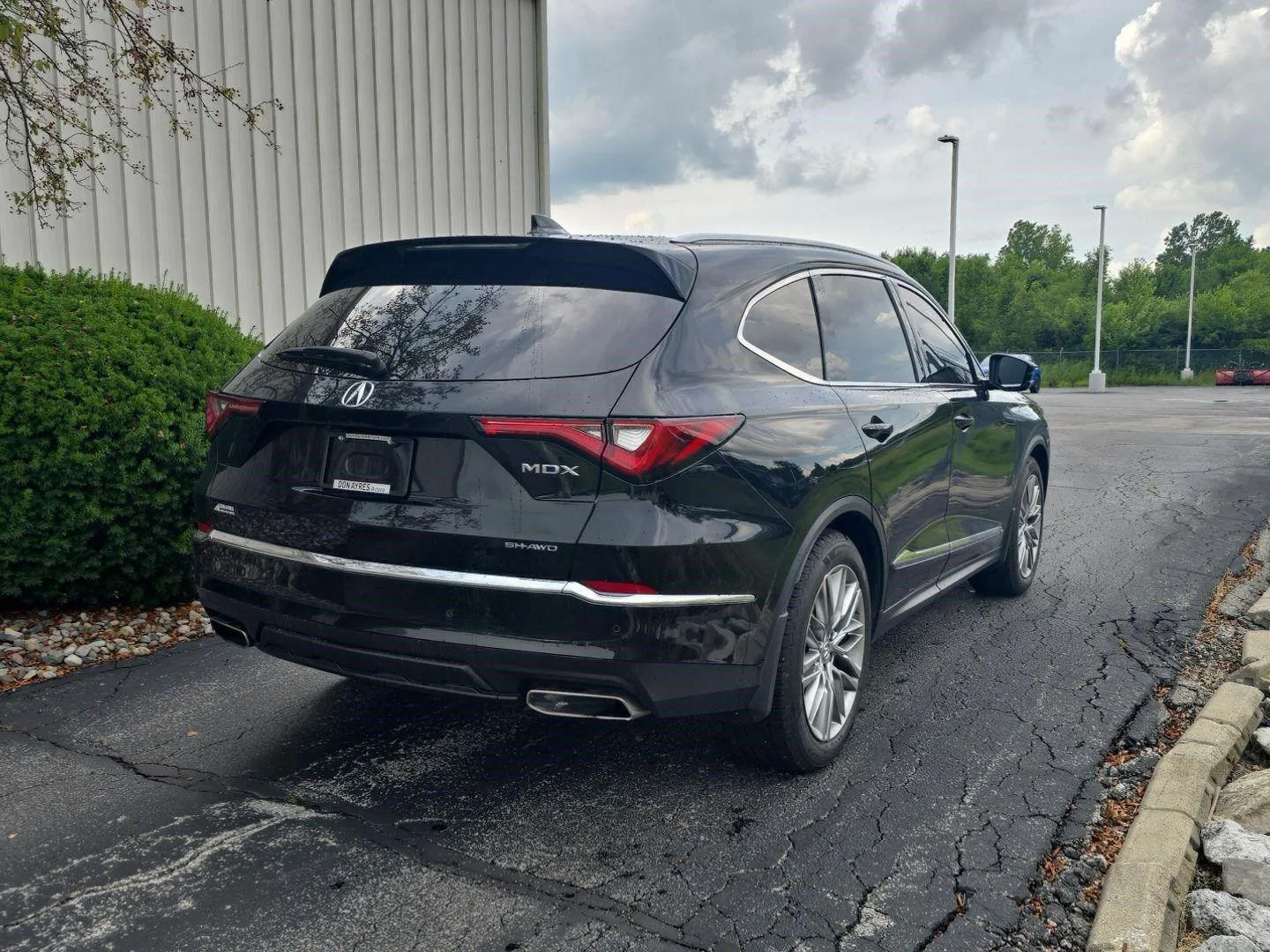 Used 2023 Majestic Black Pearl Acura SH-AWD w/Advance image 9