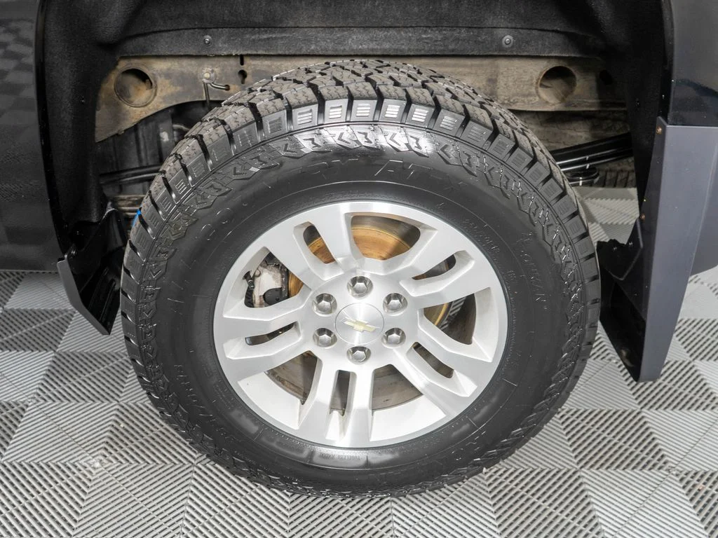 Used 2017 Black Chevrolet LTZ image 27