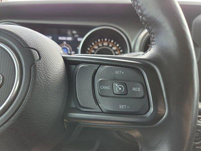 Used 2021 Snazzberry Pearlcoat Jeep Sport S image 16