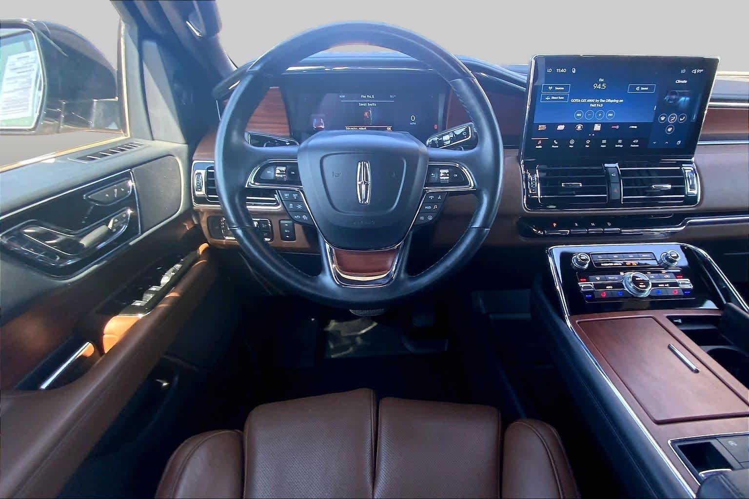 Certified Used 2022 Ceramic Pearl Metallic Tri-Coat Lincoln Reserve image 6