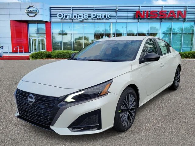 New 2026 White Nissan 2.5 SV image 4
