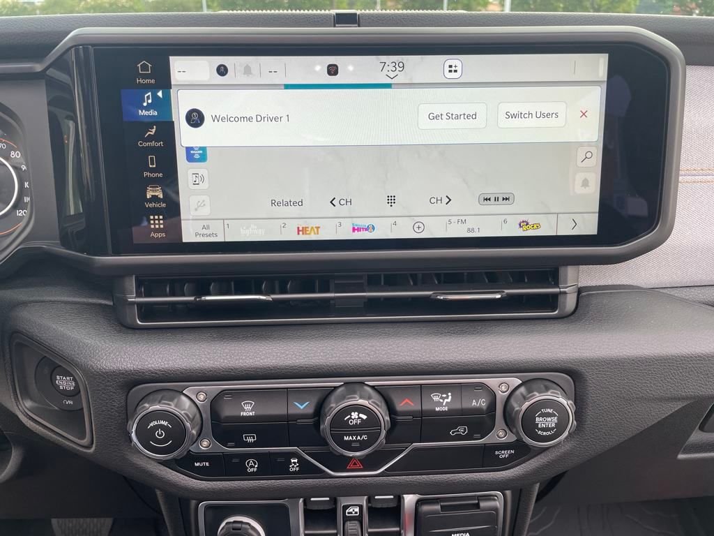 2025 Jeep Wrangler 4-Door Sport S - Photo 13