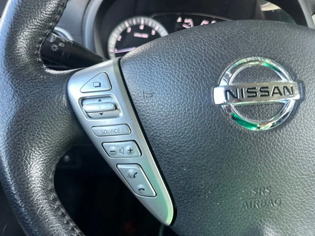 Used 2015 Gray Nissan SV image 7