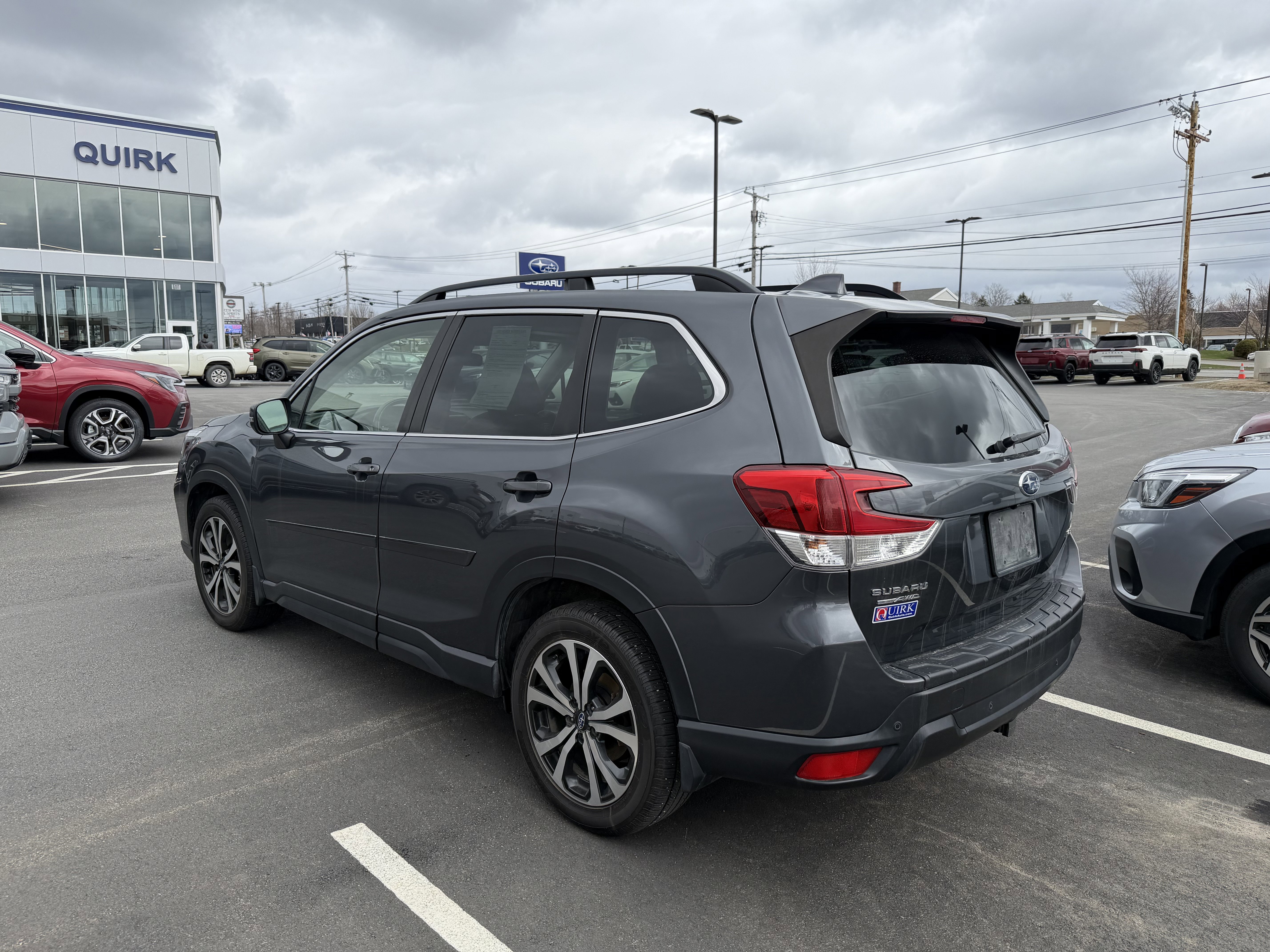 Used 2020 Magnetite Gray Metallic Subaru Limited image 3
