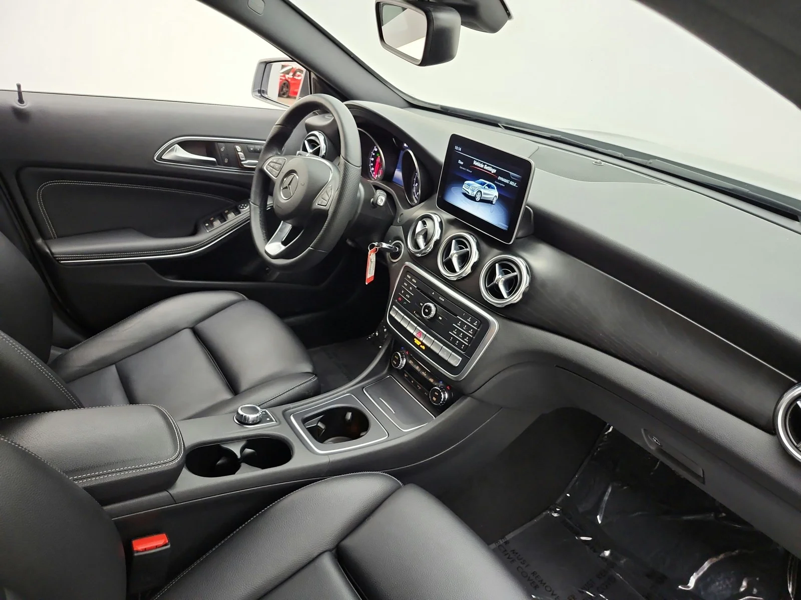 Used 2019 Mountain Grey Metallic Mercedes-Benz GLA 250 4MATIC® SUV image 17