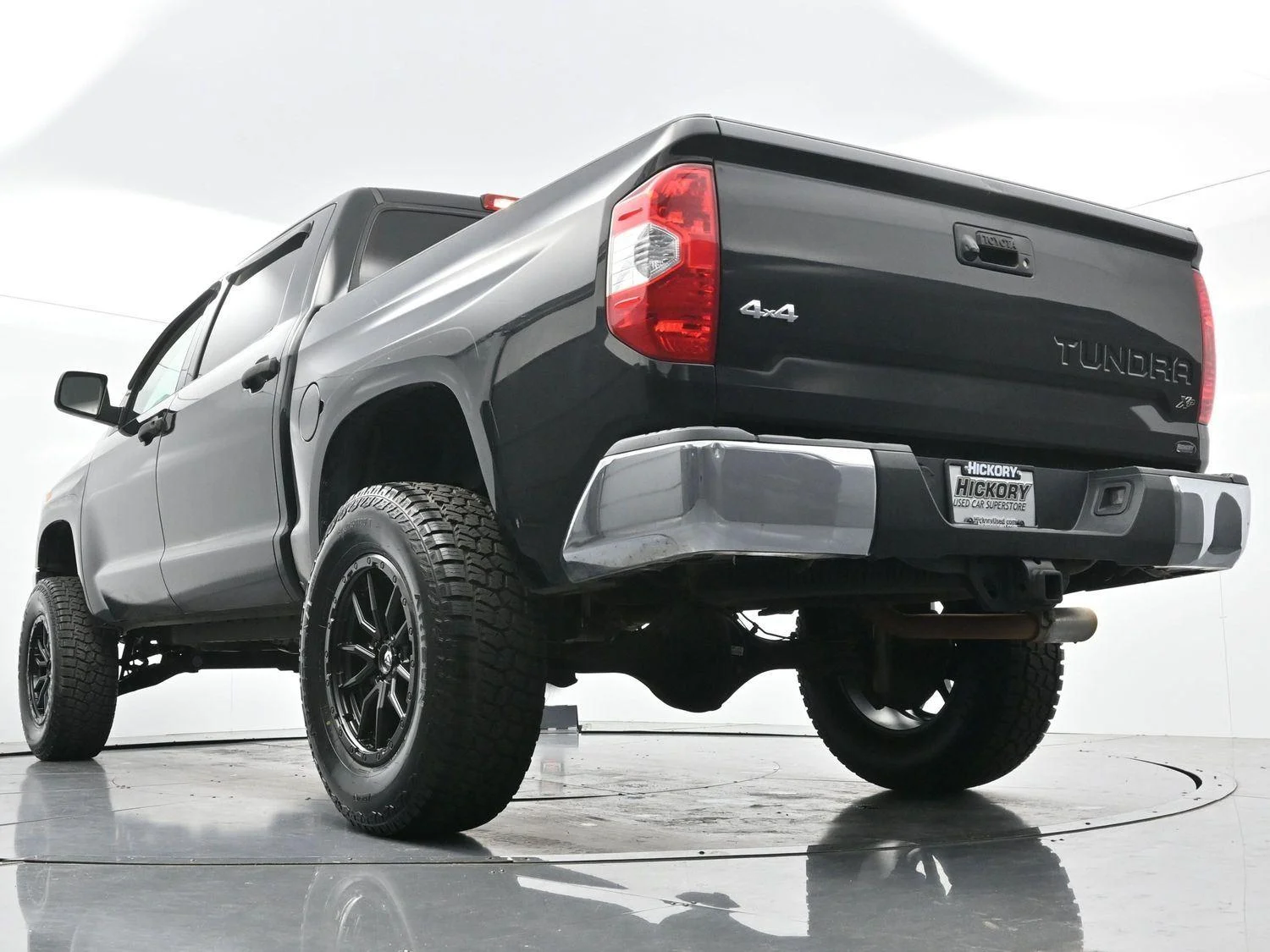 Used 2017 Black Toyota SR5 image 46