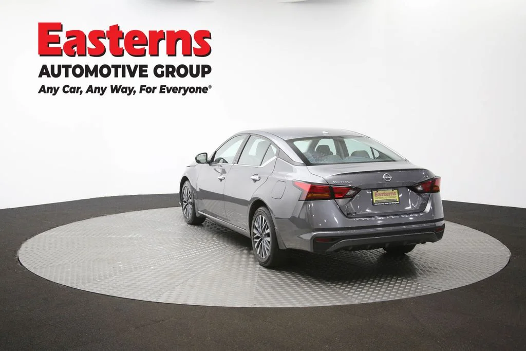 Used 2023 Gray Nissan 2.5 SV image 65