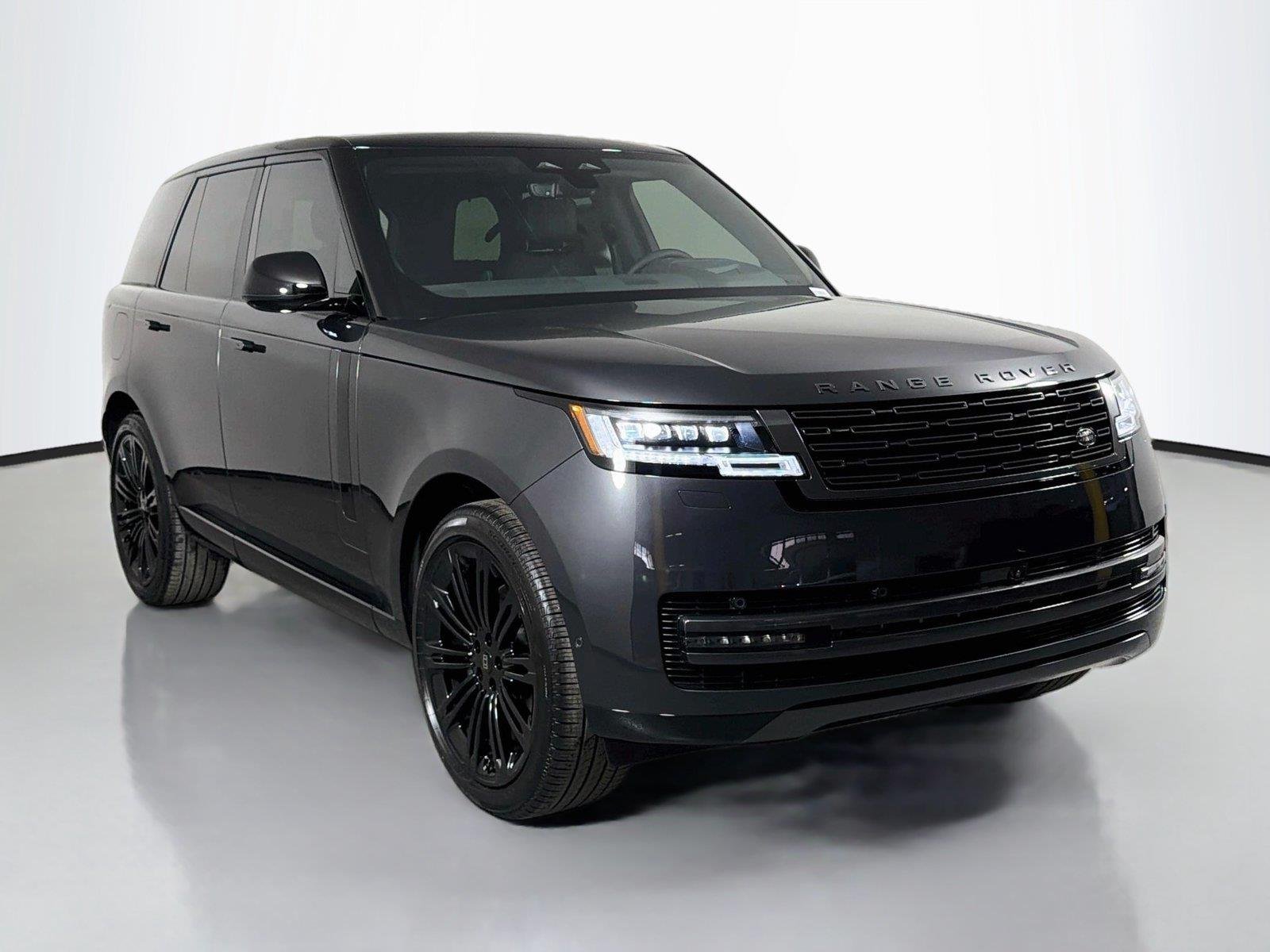 New 2027 Carpathian Grey Land Rover SE image 3