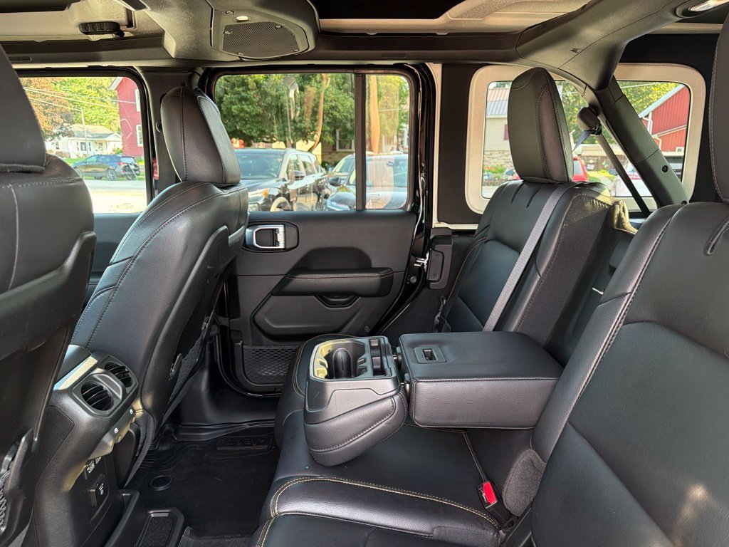 Used 2024 Black Jeep Sahara image 42