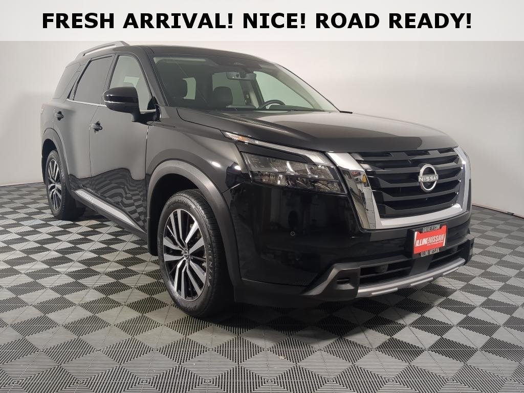 2025 Nissan Pathfinder Platinum 4WD's photo