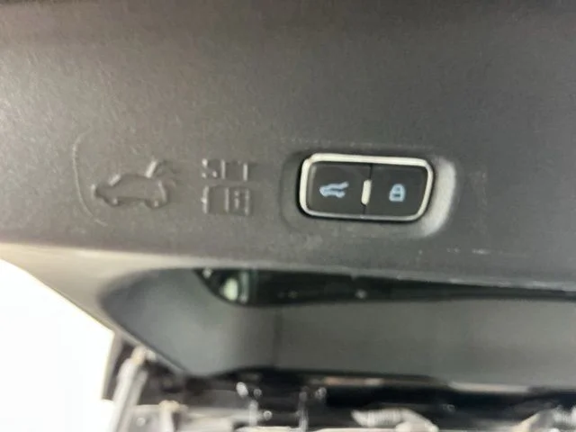Used 2025 Black Metallic Ford Active image 38