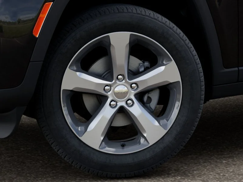 New 2026 Diamond Black Crystal Pearlcoat Jeep Limited image 8
