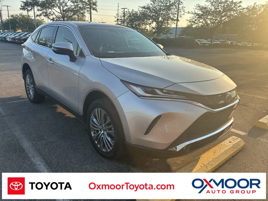 Used 2022 Titanium Glow Toyota Limited image 1