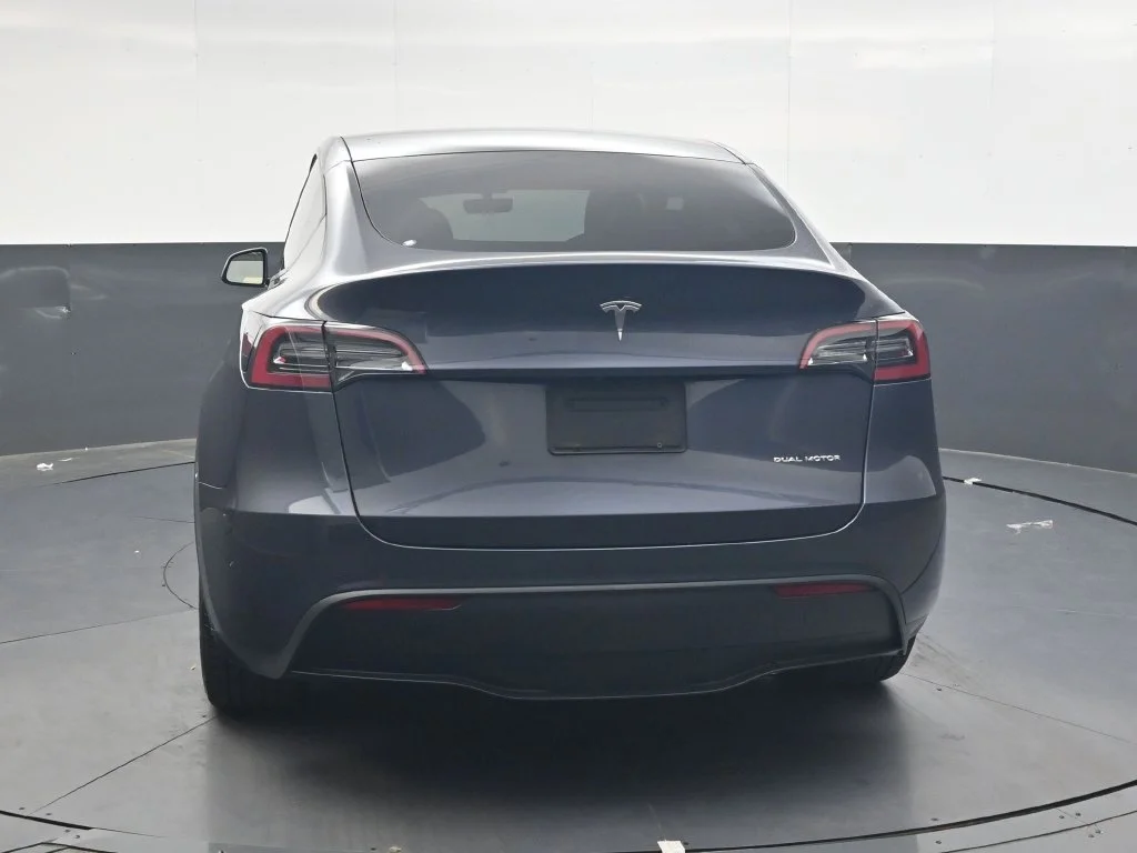 Used 2021 Midnight Silver Metallic Tesla Long Range image 5