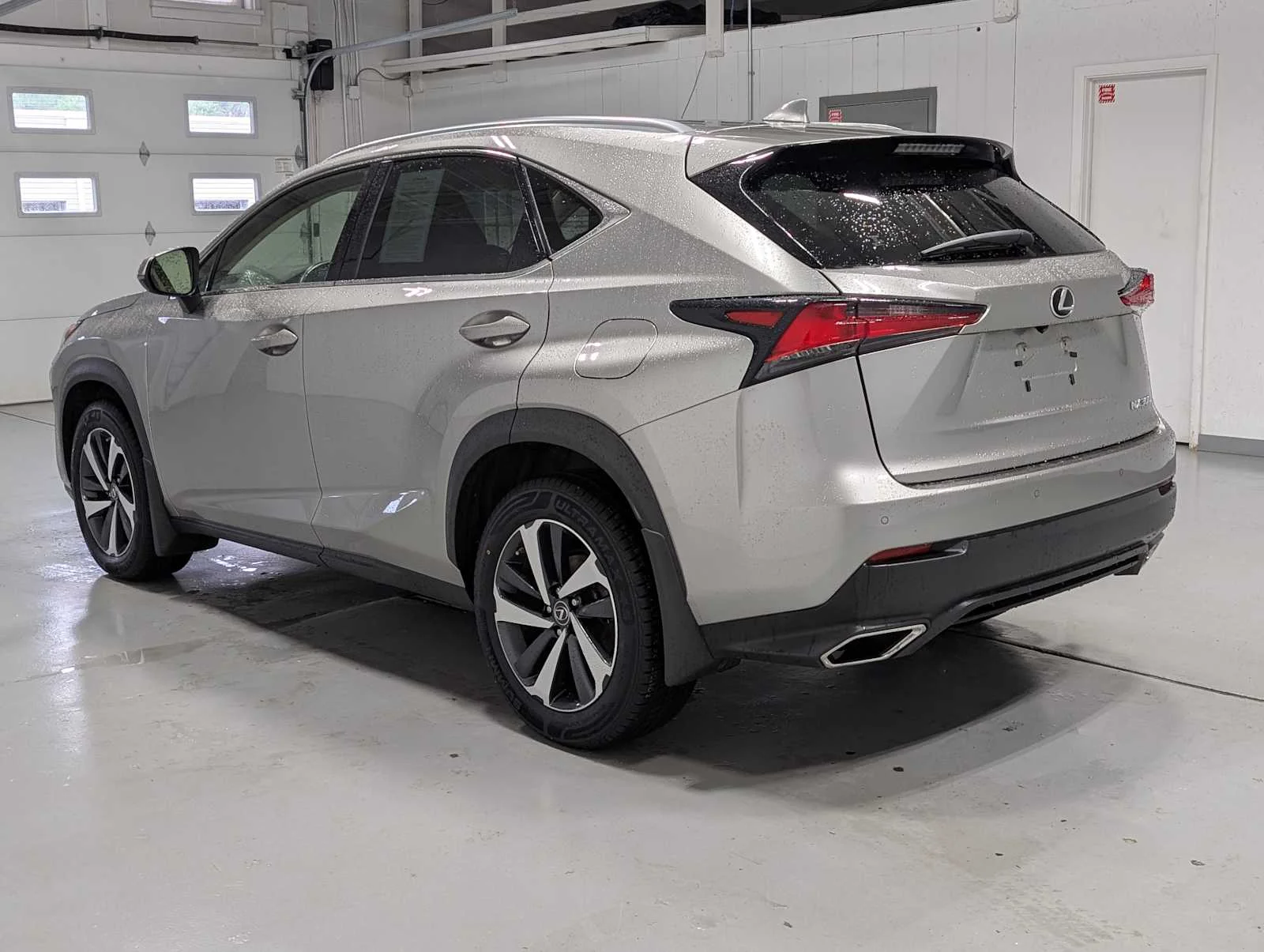 Used 2021 Atomic Silver Lexus  image 10