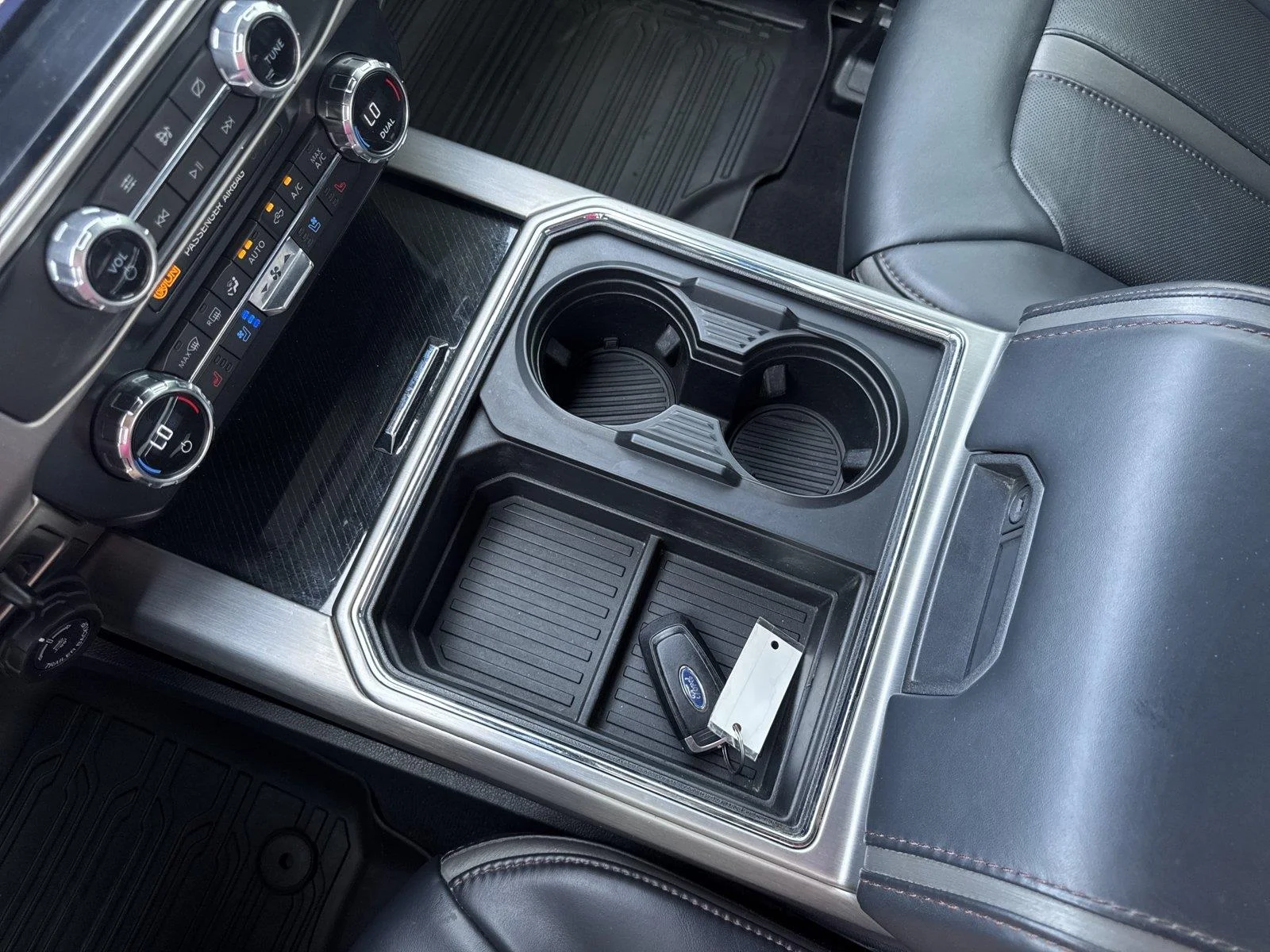 Used 2022 Antimatter Blue Ford Platinum image 29