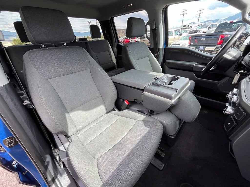 Used 2025 Blue Ford XLT image 20