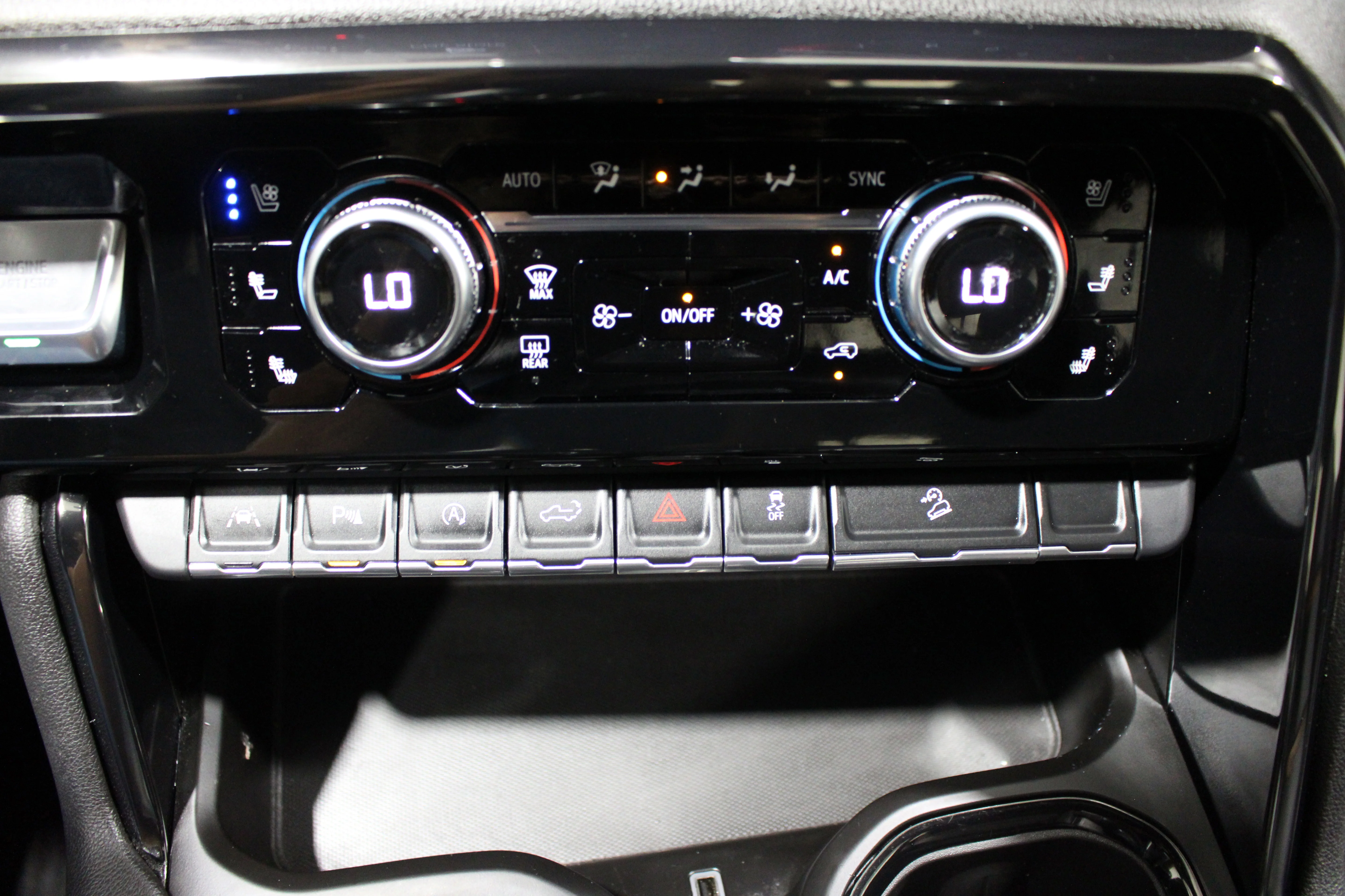2023 GMC Sierra 1500 AT4 - Photo 17