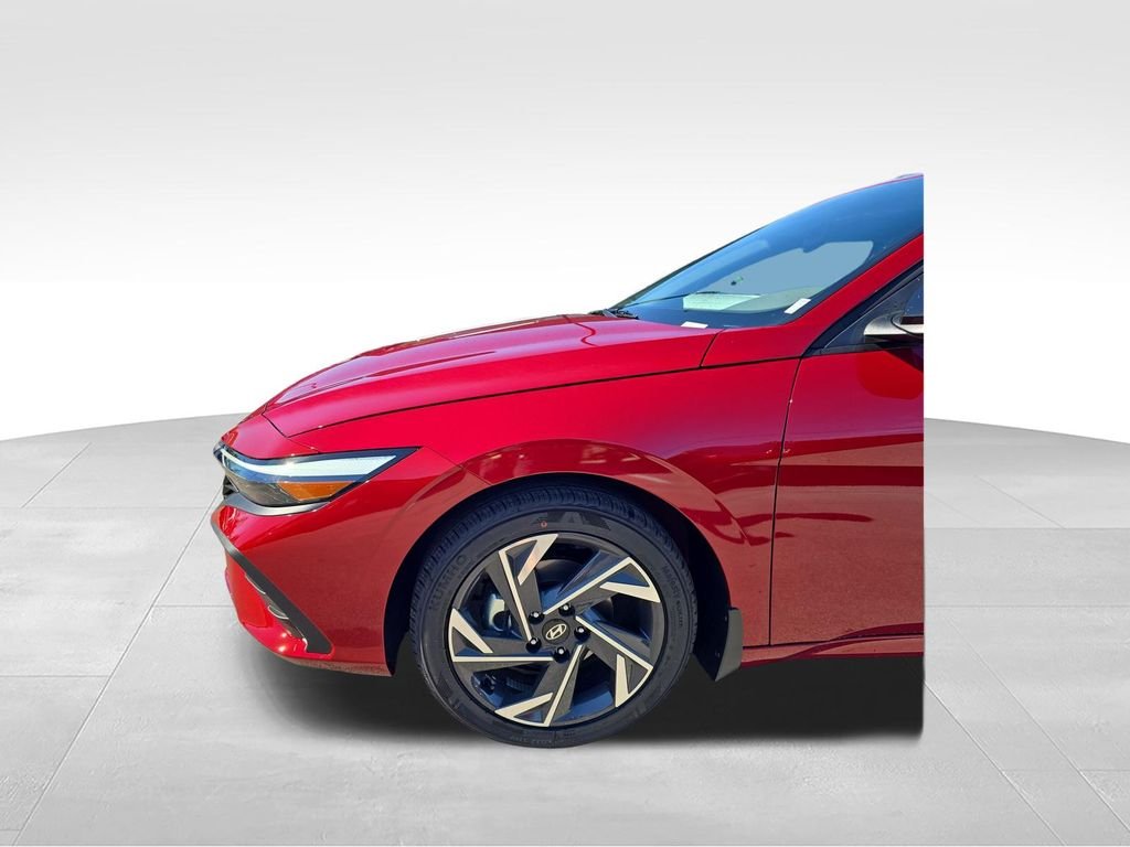 Used 2025 Red Hyundai SEL Sport image 10