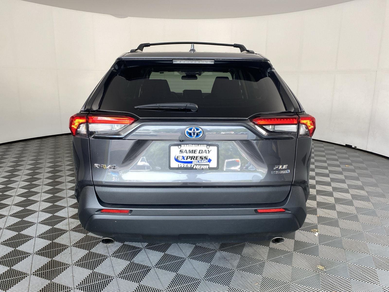 Used 2024 Magnetic Gray Metallic Toyota XLE image 6