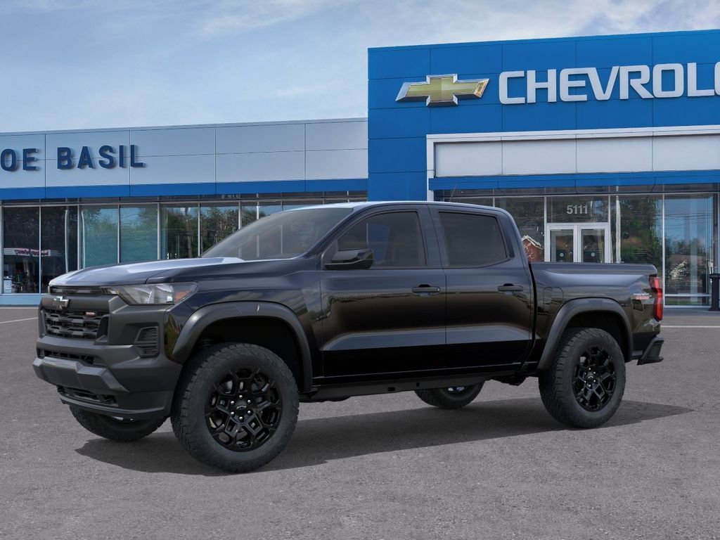 2026 Chevrolet Colorado Trail Boss - Photo 2