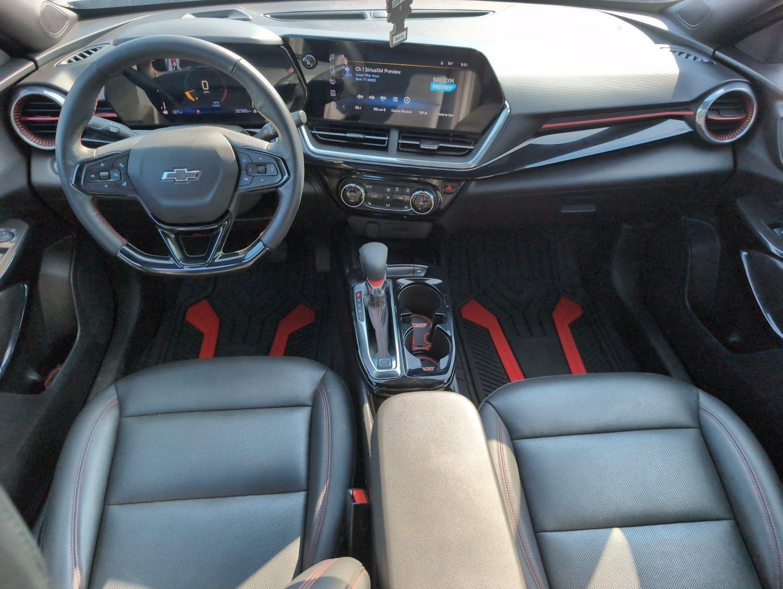 Used 2025 Summit White Chevrolet 2RS image 33