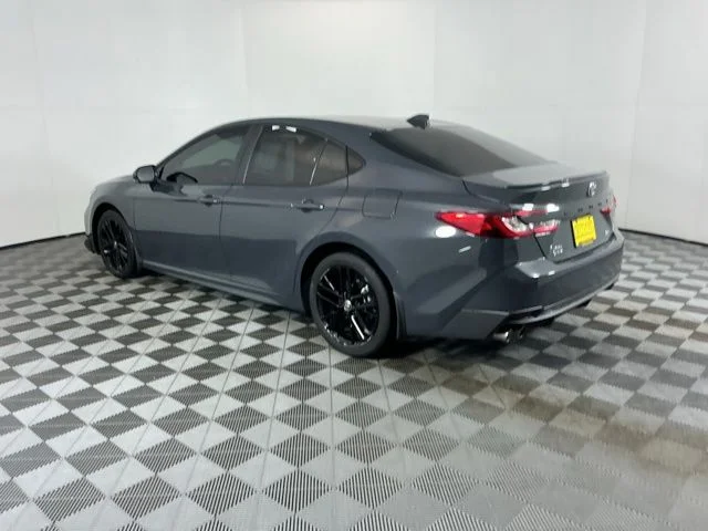 Used 2025  Toyota SE image 7
