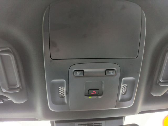 Certified Used 2025  Toyota SE image 28