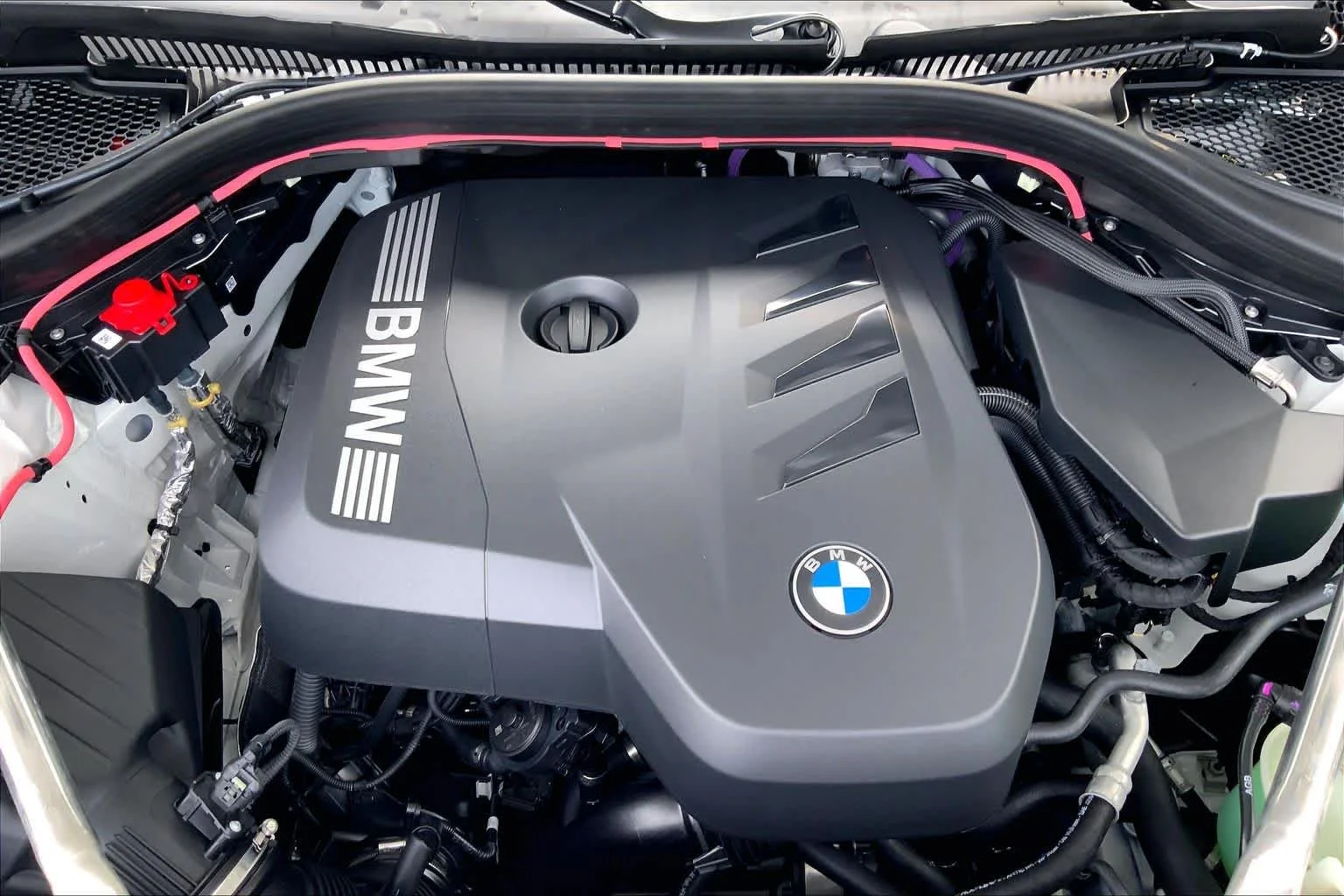 New 2026 Alpine White BMW 30 xDrive image 17
