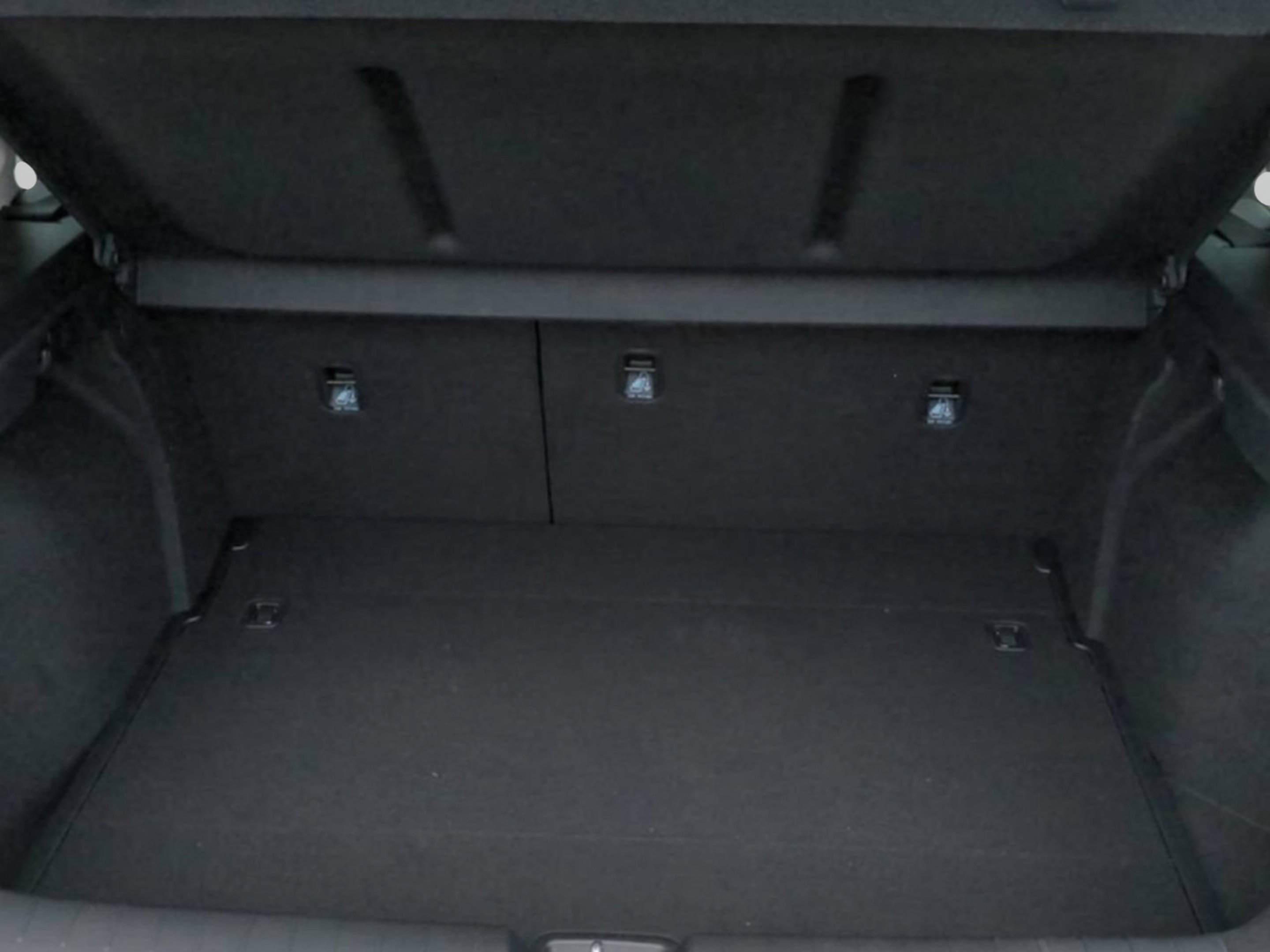 New 2026 Snow White Pearl Kia EX image 15