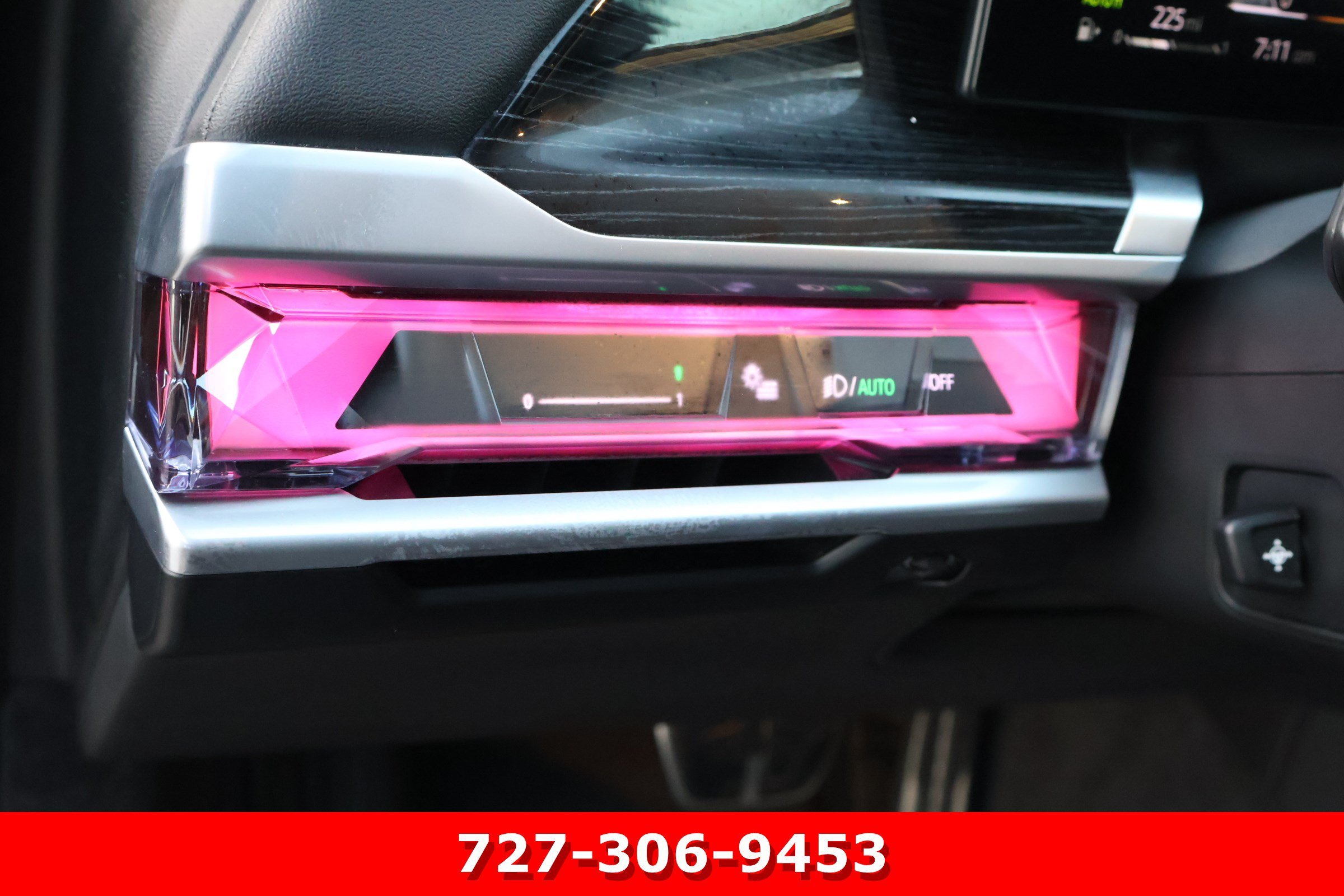 Used 2026 Carbon Black Metallic BMW 740i image 23