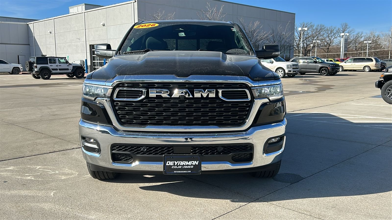 New 2026 Diamond Black Crystal Pearl-Coat Exterior Paint RAM Big Horn/Lone Star image 8