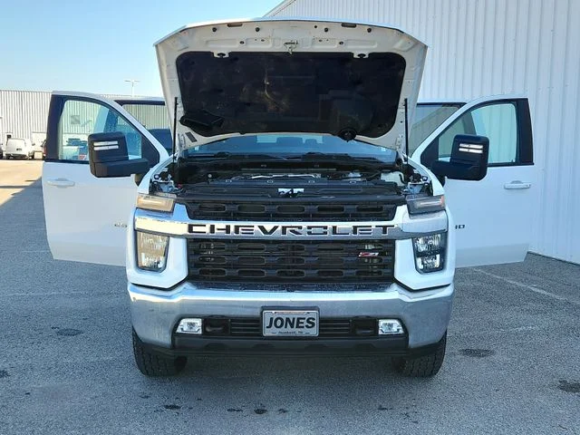 Used 2023 White Chevrolet LT image 10