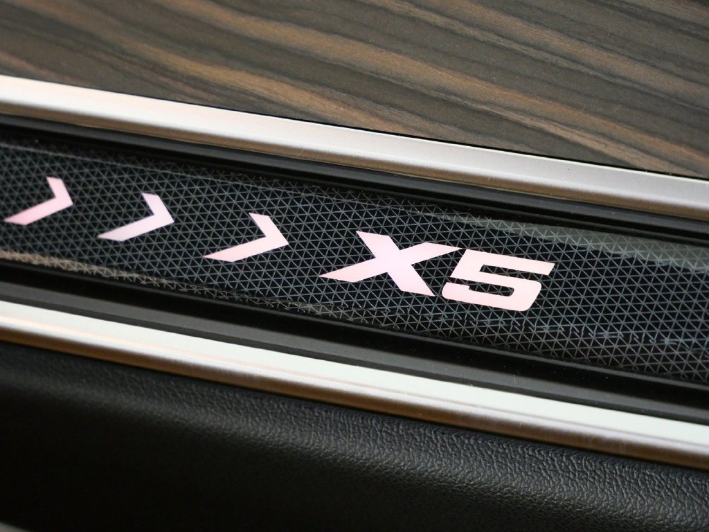 2026 BMW X5 40i - Photo 24