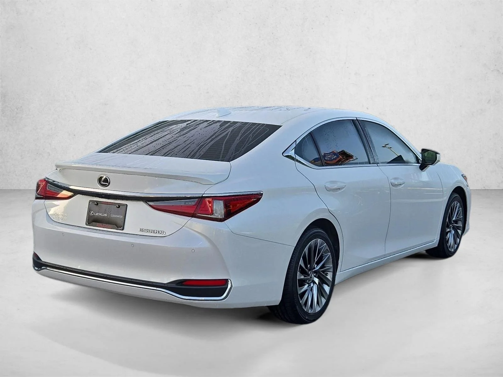 Certified Used 2024 Eminent White Pearl Lexus ES 300h Ultra Luxury image 5