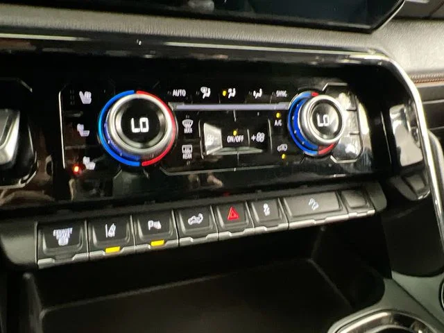 2024 GMC Sierra 2500HD AT4 - Photo 25