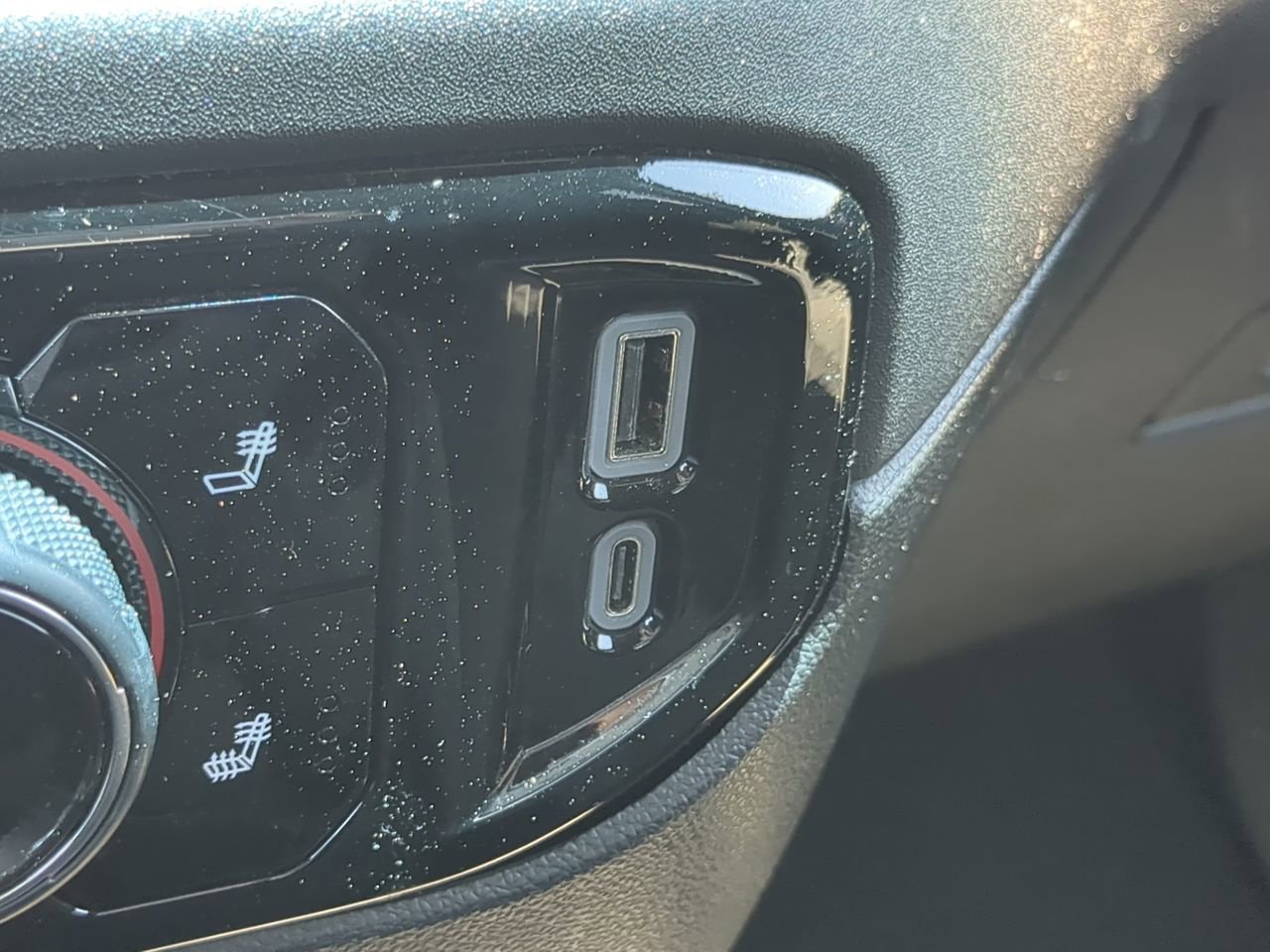 Used 2025 Summit White Chevrolet LT image 21