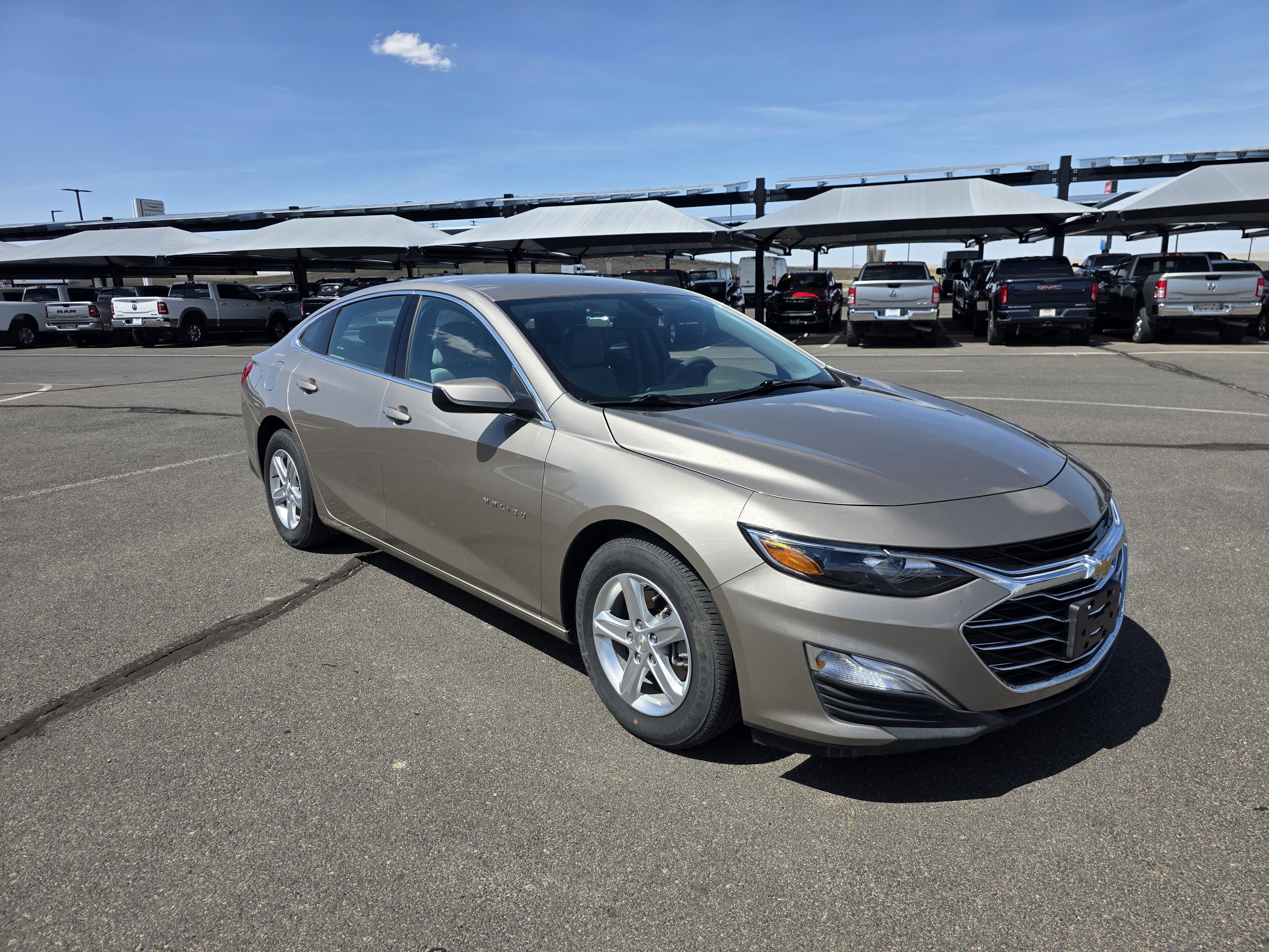 Used 2022 Gray Chevrolet LS image 4