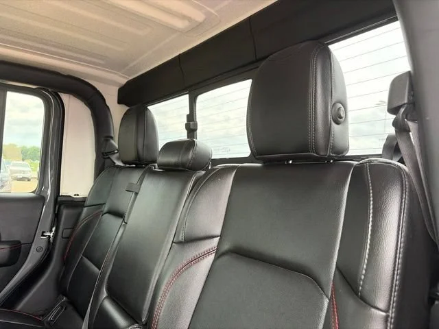 Used 2020  Jeep Rubicon image 37