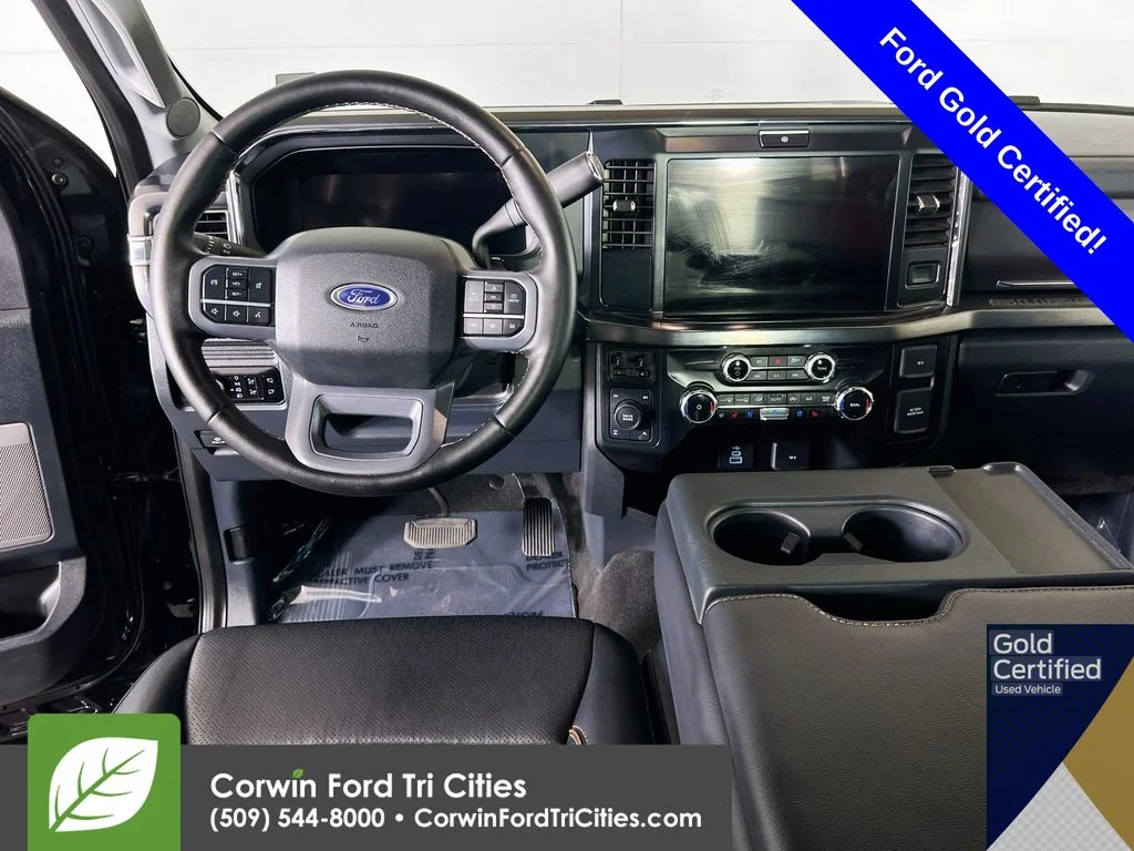 Certified Used 2025 Agate Black Metallic Ford Lariat image 26