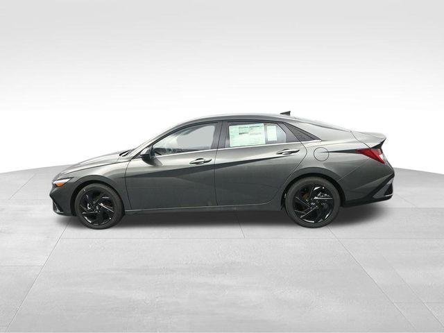 New 2026 Gray Hyundai SEL Sport Premium image 5