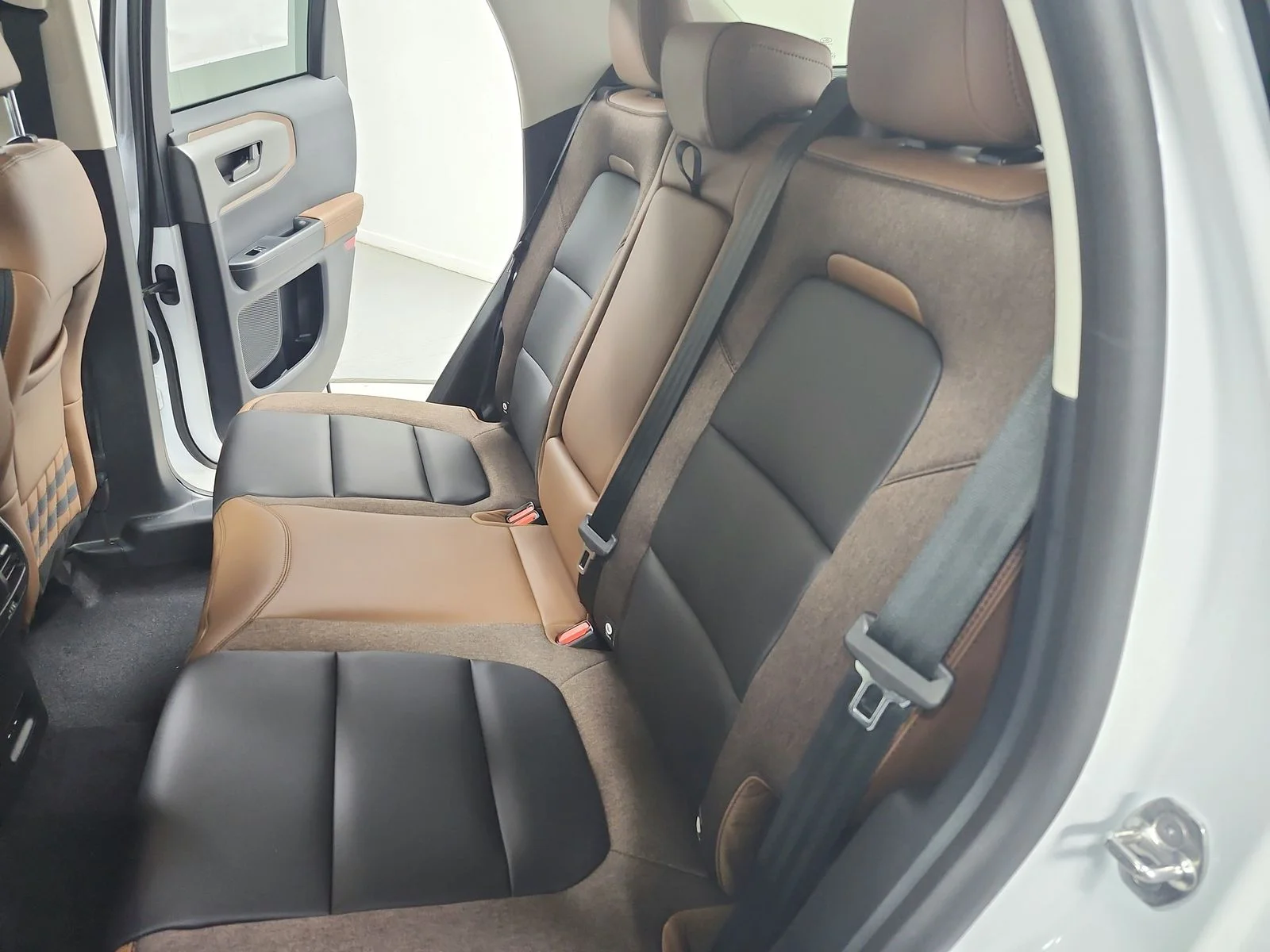 New 2026 Oxford White Ford Outer Banks® image 33