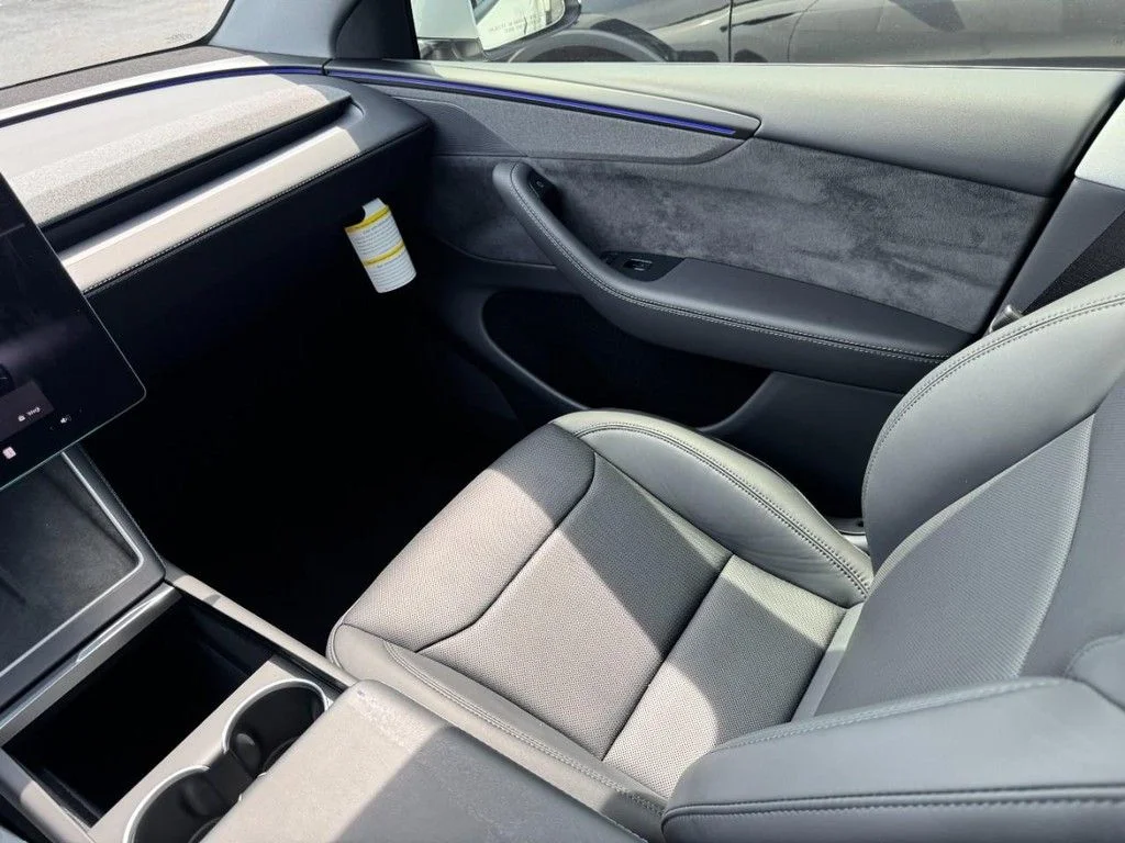 Used 2026 White Tesla Long Range image 9