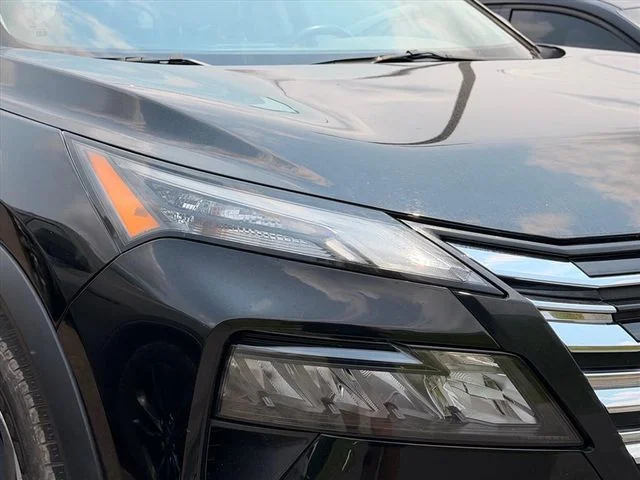 Used 2025 Black Nissan SV image 10