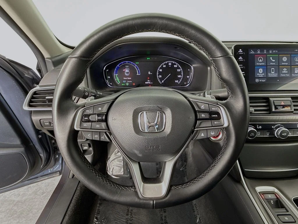 Used 2022  Honda Touring image 11