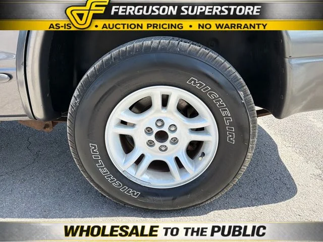 Used 2003  Dodge SLT image 31
