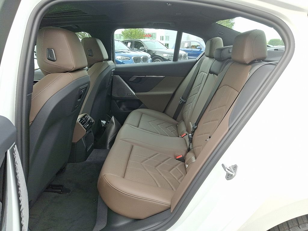 Certified Used 2026 Mineral White Metallic BMW 530i xDrive image 5