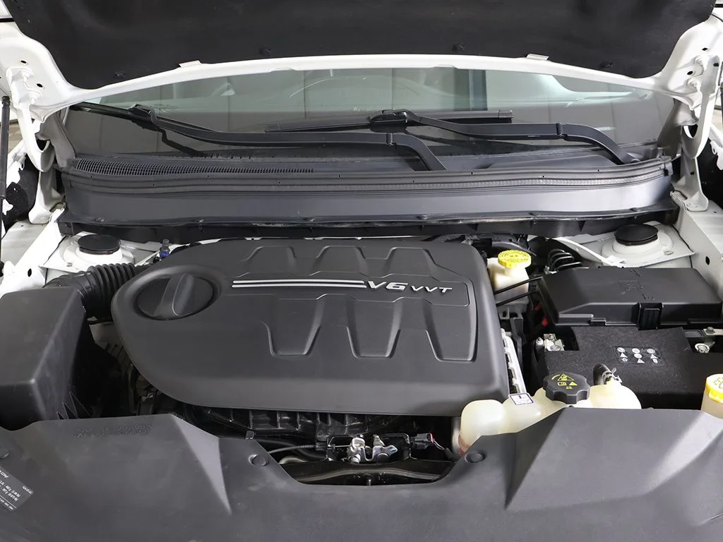 Used 2019 White Jeep Limited image 22