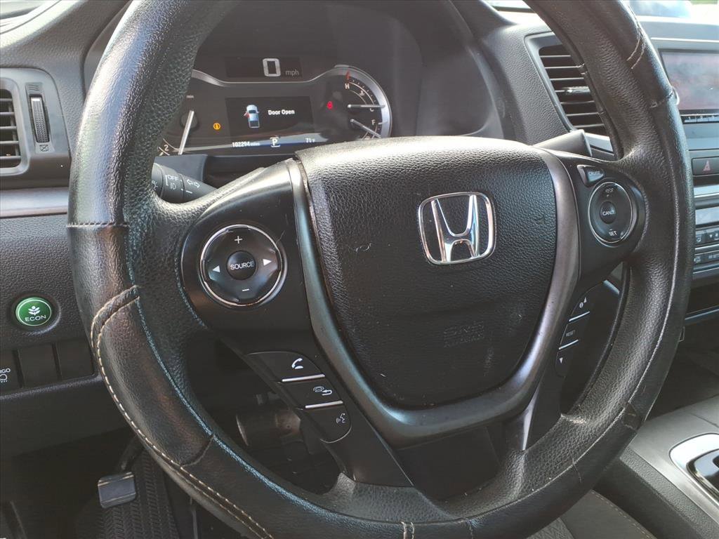Used 2019  Honda Sport image 14