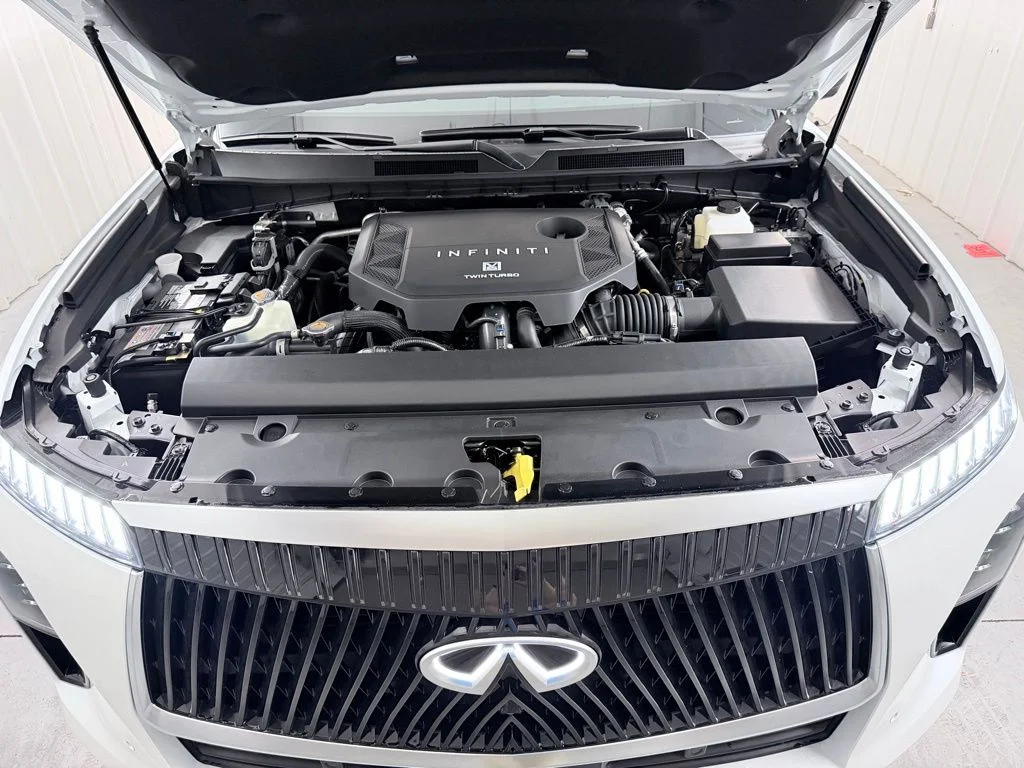 Used 2026 White INFINITI PURE image 48